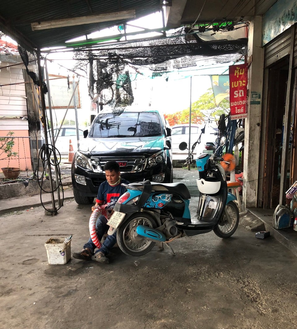 Thailand - Chiang Mai - Den ersten Platten hier in Thailand 