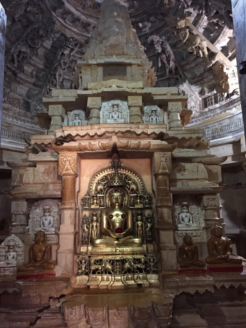 Jaisalmer - Jaisalmer - Inside the temple 