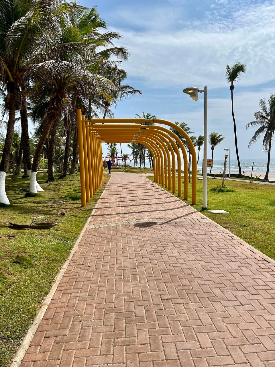 Brasilien - Salvador - Neu renovierte Strandpromenade flamengobeach