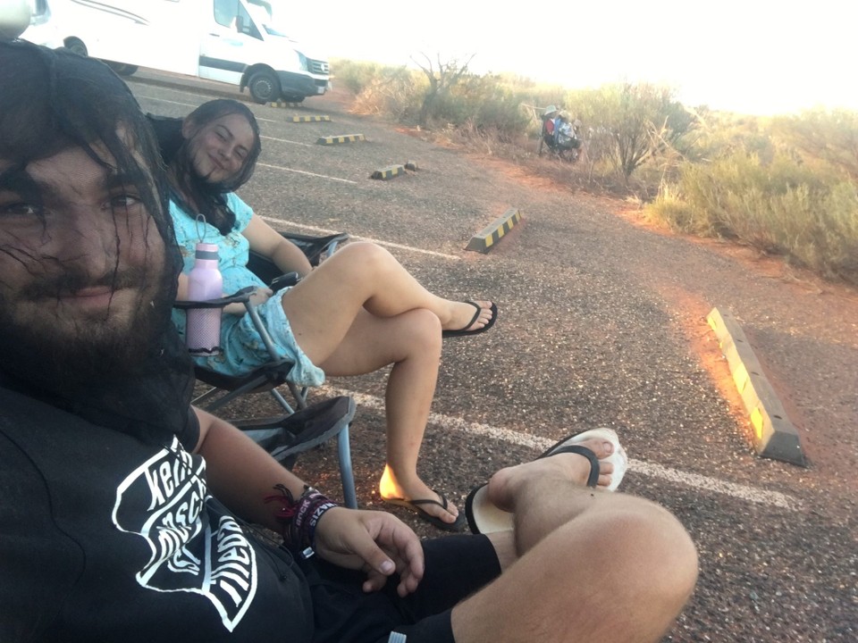 Australien - Mutitjulu - Sonnenuntergang schauen 