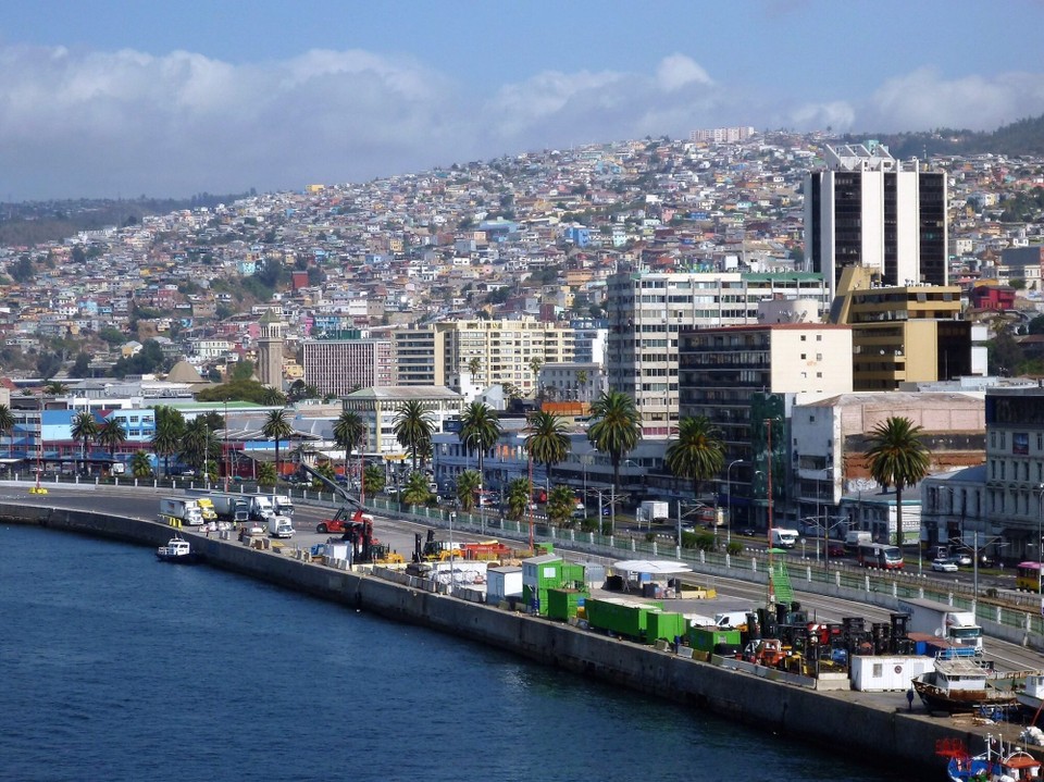 Chile - Valparaíso - Hier sieht man die untere und obere Stadt sehr deutlich.