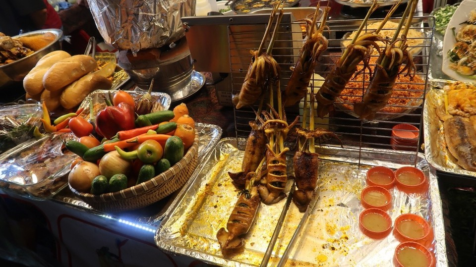Vietnam - Ho-Chi-Minh Stadt - Gemüse und Fisch ist eigentlich nicht so meine Welt aber es war ganz lecker 😋 