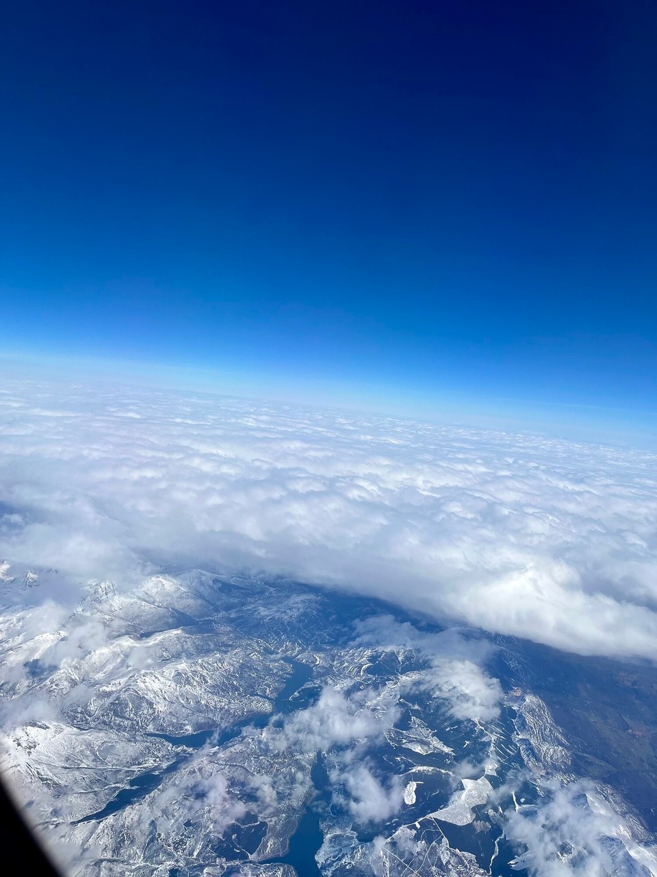 Brasilien - Salvador - Flug über schneebedeckte Gipfel