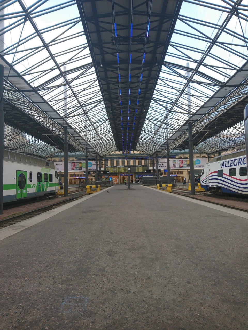 Finnland - Tampere - Bahnhof Helsinki, Vorläufer für viele andere europäische Kopfbahnhöfe.