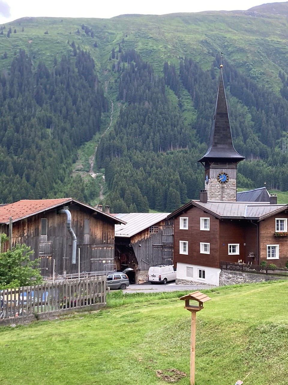 Schweiz - Rueras - Dorfspaziergang