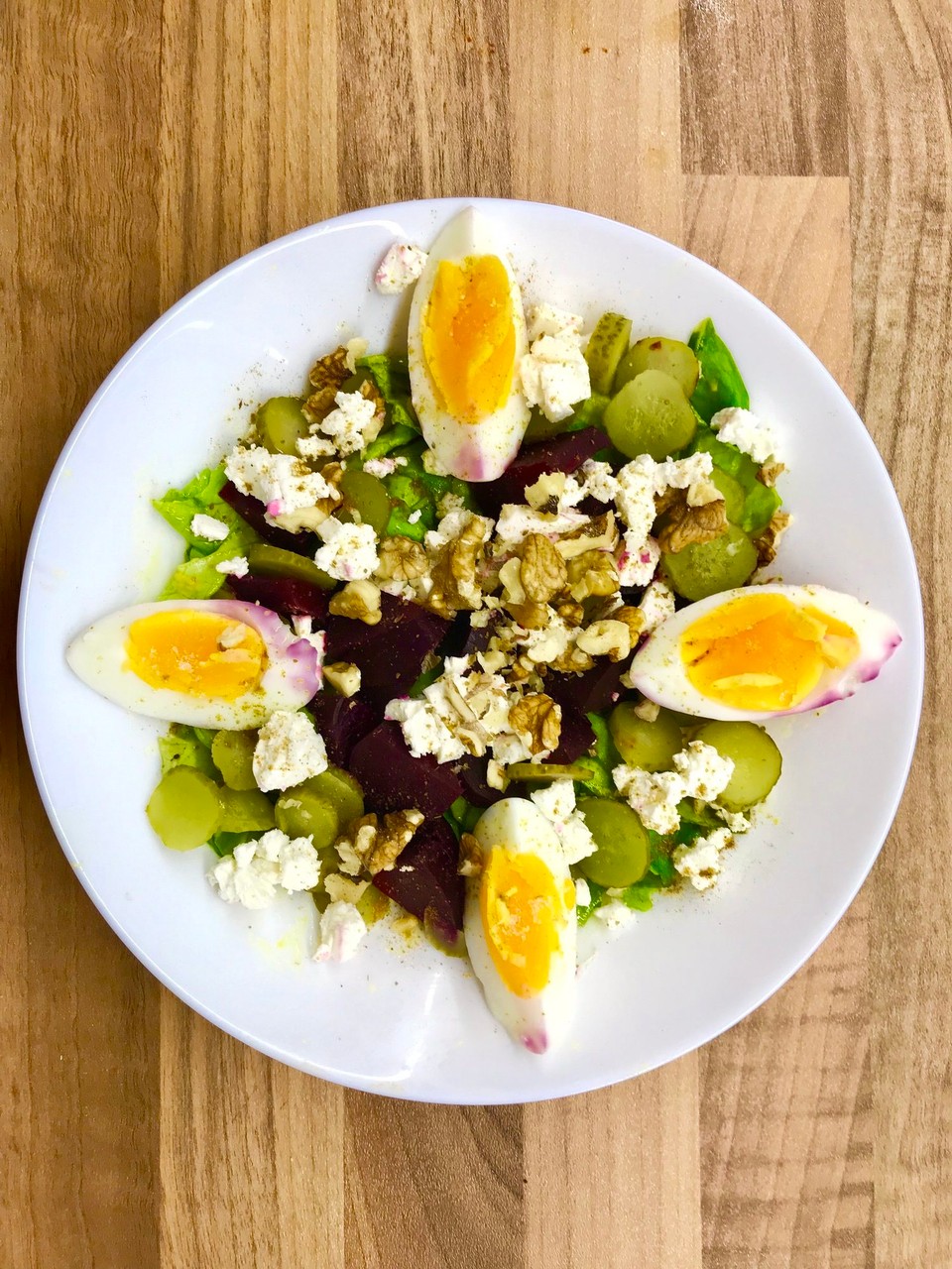 Ungarn - Budapest VIII. kerület - Hurra Hurra, der Herbst ist da | Rote Beete | Salat | Walnüsse 