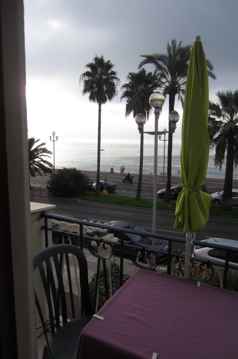 Frankreich - Nizza - Zimmer mit Balkon   und Carpark  gefunden ;) Nizza.