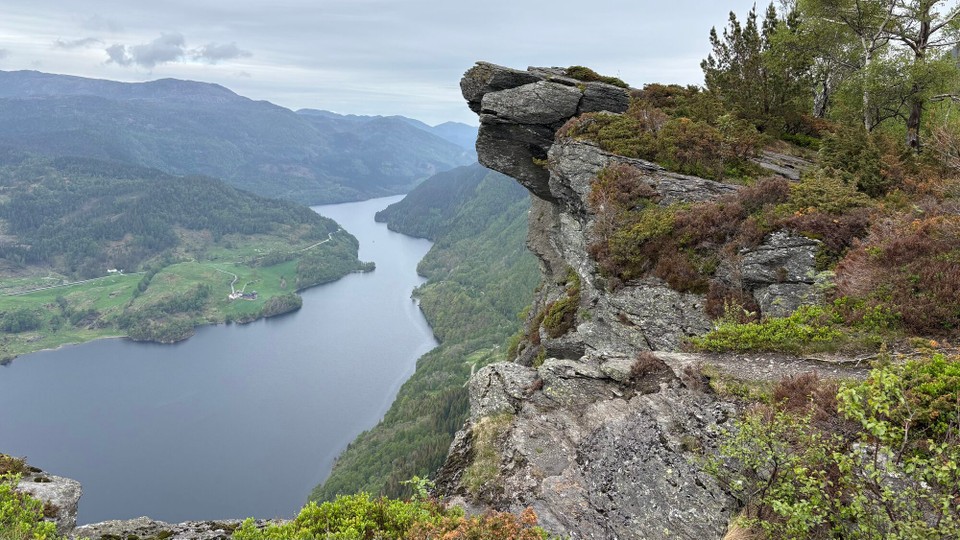Norwegen - Aksdal - oben angekommen 