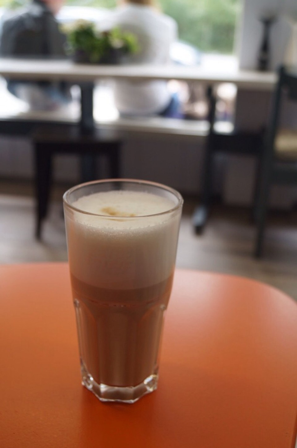 Norwegen - Eidfjord - Cafe Latte war ok, bisschen zuviel Milch.