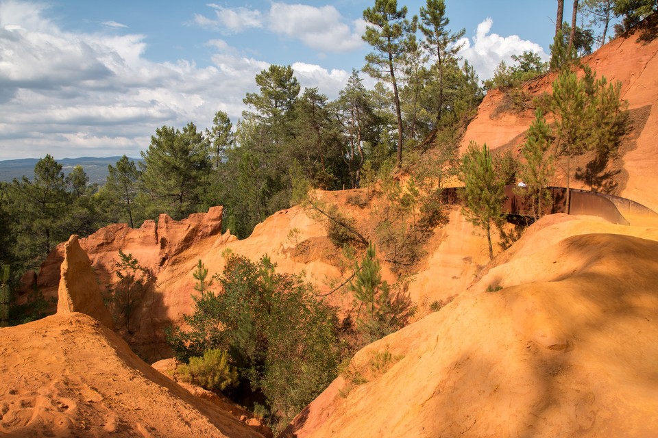 Frankreich - Roussillon - le sentier des ocres