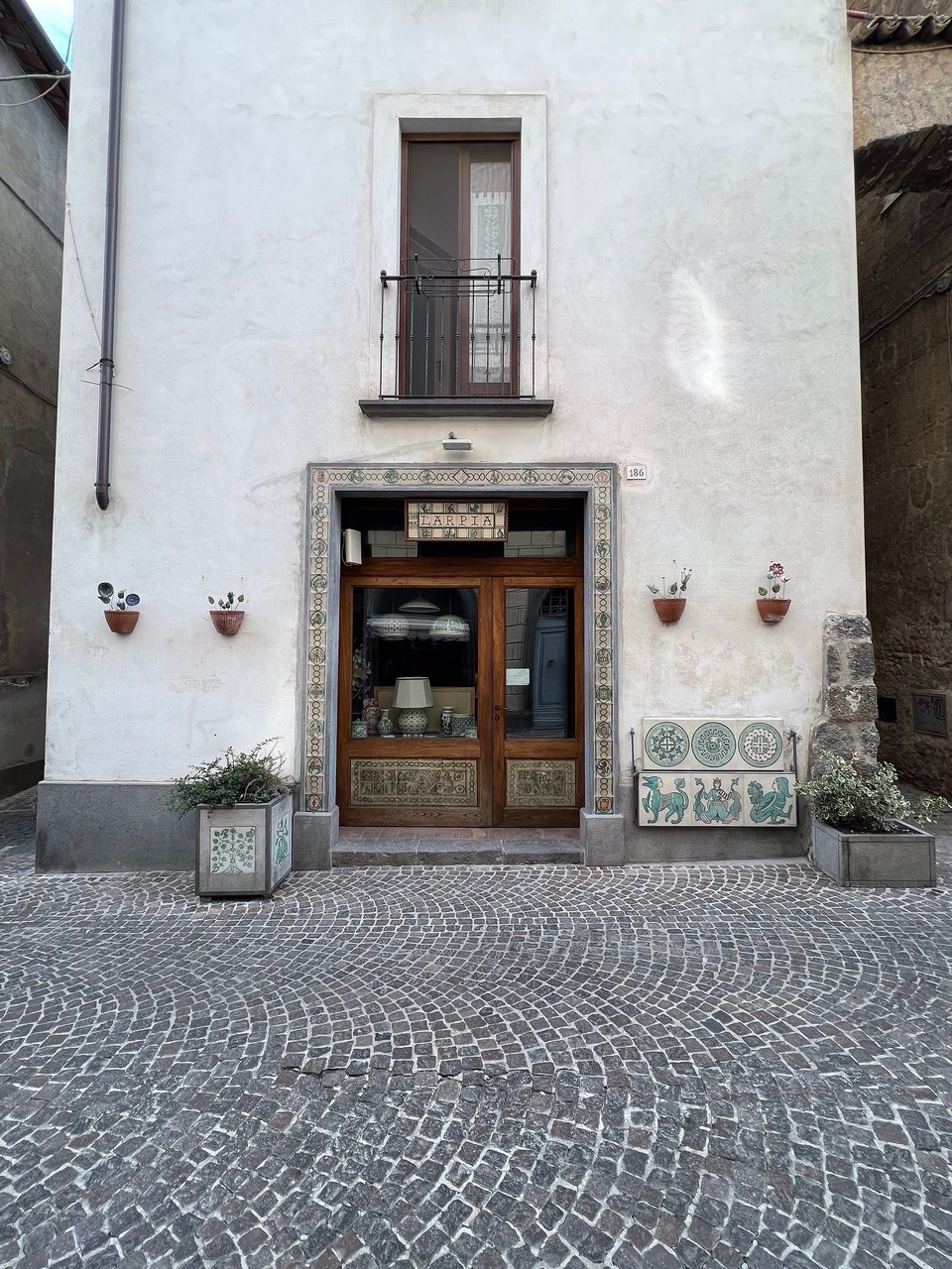 Italien - Orvieto - Es hat viele wirklich exquisite Läden hier. Richtig schön zu flanieren🥰😎