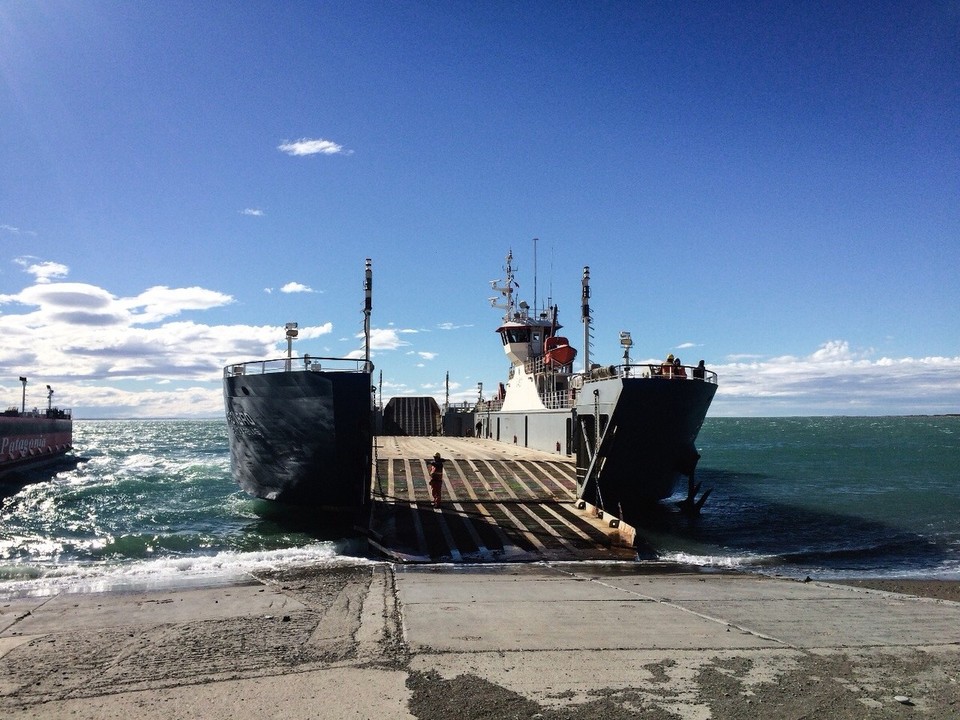 Chile - Punta Arenas - Mit der Fähre 