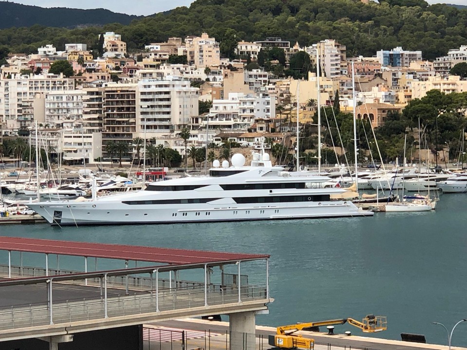 Spanien - Palma de Mallorca - Unsere Yacht ist auch schon da. 👍😎
