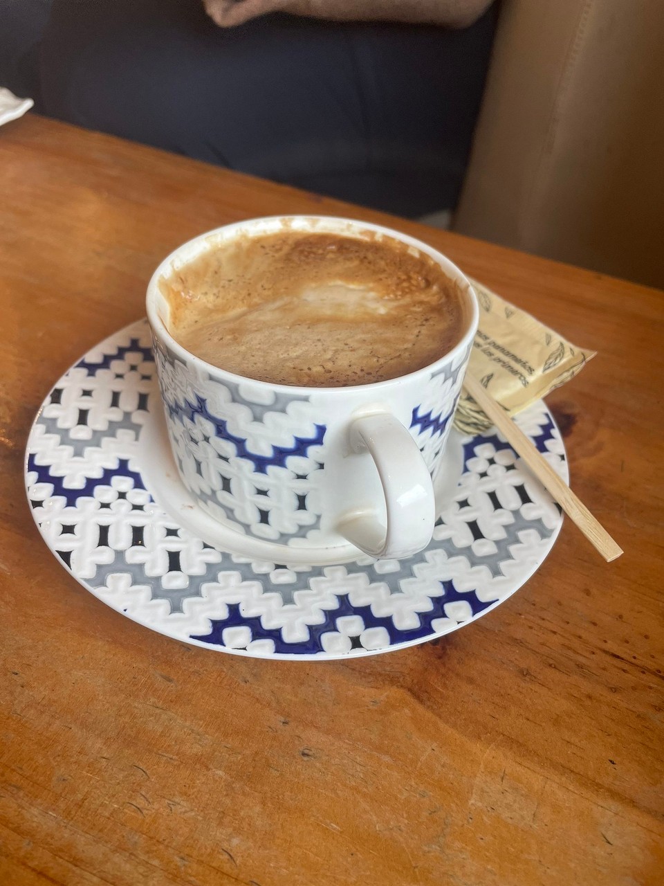 Panama -  - … und haben einen Geisha-Kaffee ☕️ getestet  - der Geisha zählt zu den teuersten Kaffees der Welt und soll durch seine einzigartige Aromen-Kombination überzeugen.
Fazit: geschmeckt hat er uns 😋