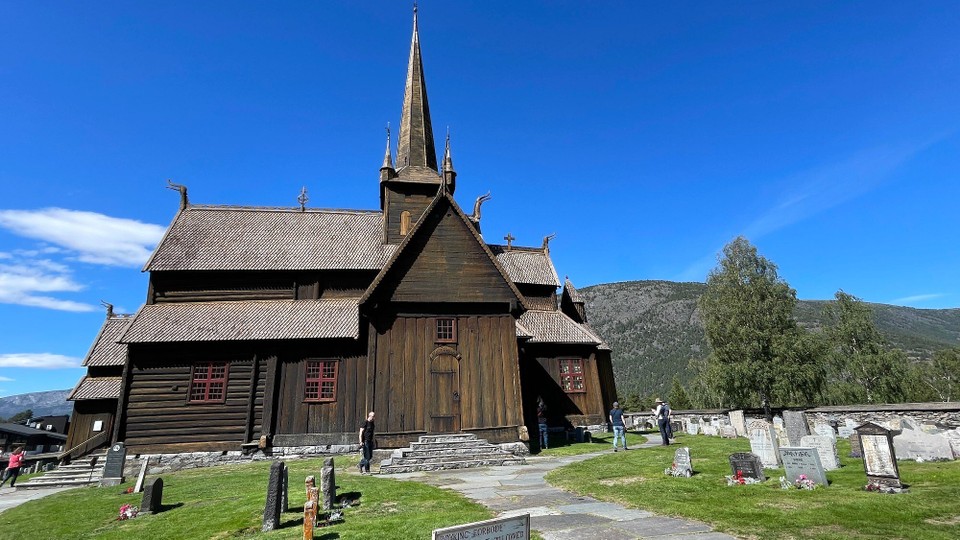 Norwegen - Fossbergom - Stabkirche in Lom