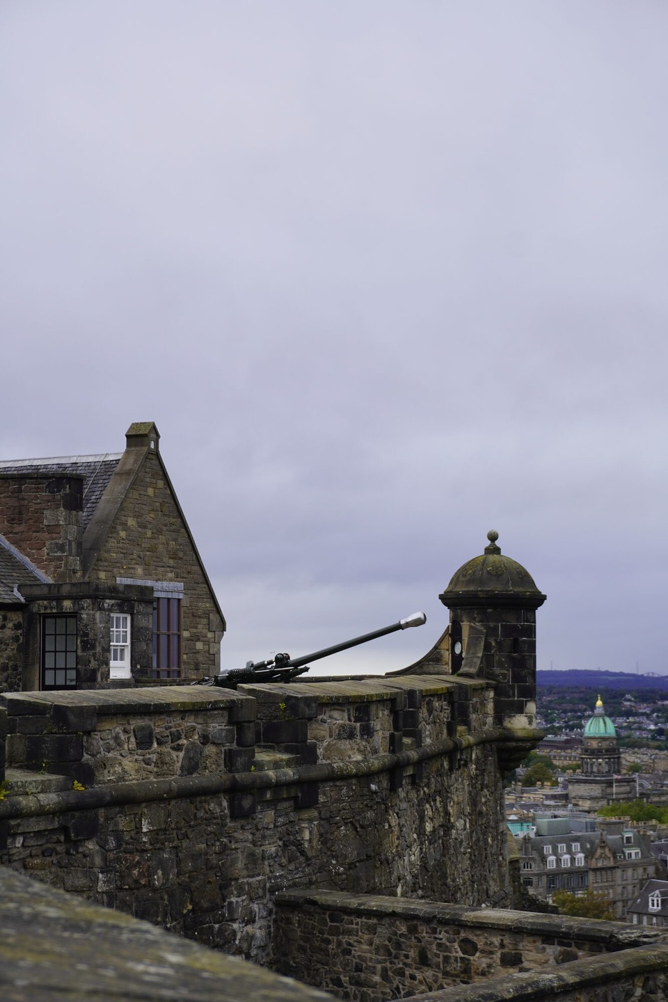 Vereinigtes Königreich - Edinburgh - One o'clock gun. Die füürids jede Tag um 13 Uhr ab