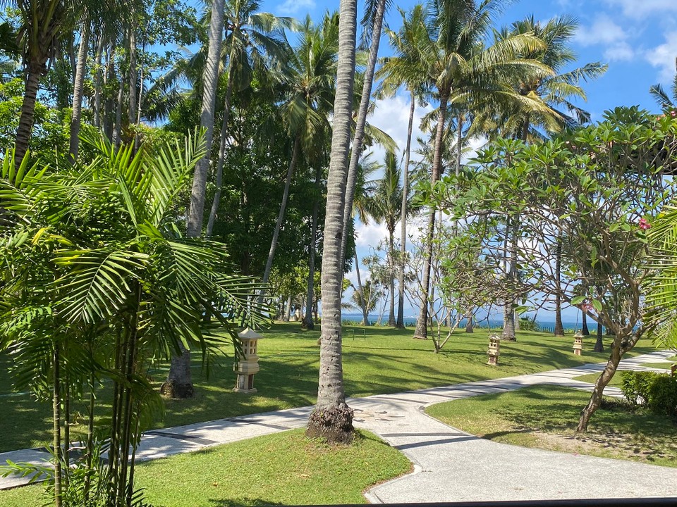 Indonesien - Denpasar - Heute früh hieß es Abschied nehmen von unserem Hotel. Es ging wieder zum Fährterminal.