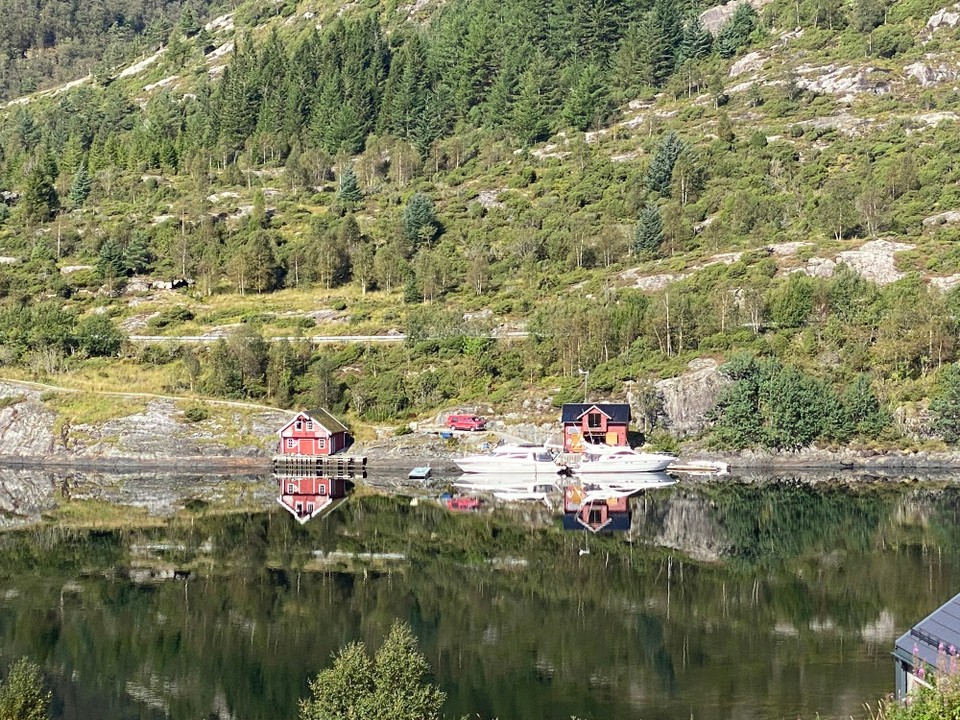 Norwegen - Eikelandsosen - 