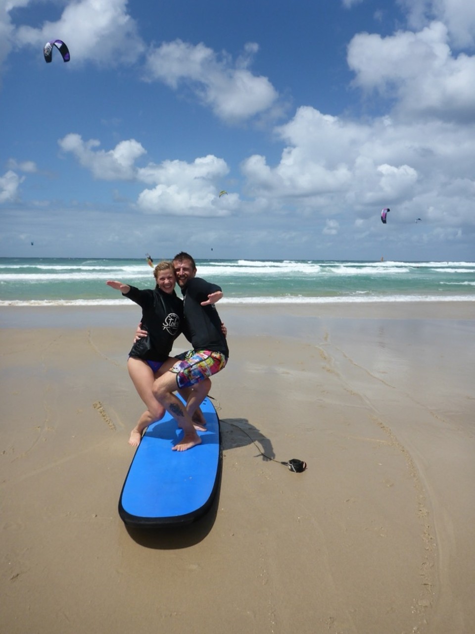 Australien - Byron Bay - Board für zwei Personen, sind wir auch geritten auf den Wellen,Bilder folgen noch.... :)