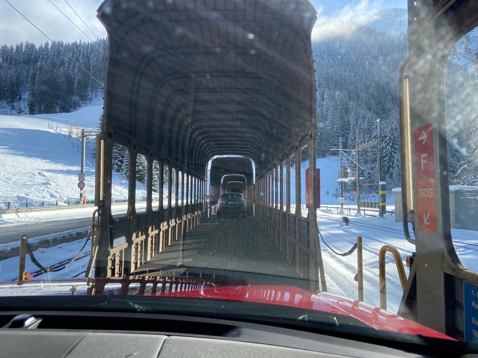 Schweiz - Guarda - Durch den Vereinatunnel