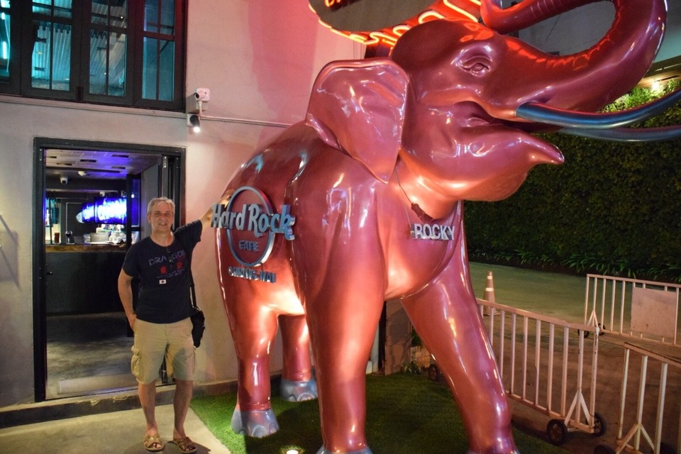 Thailand - Chiang Mai - Und ich dachte immer Rosa Elefanten gibts nur im Traum. In diesem Sinne Gute Träume.