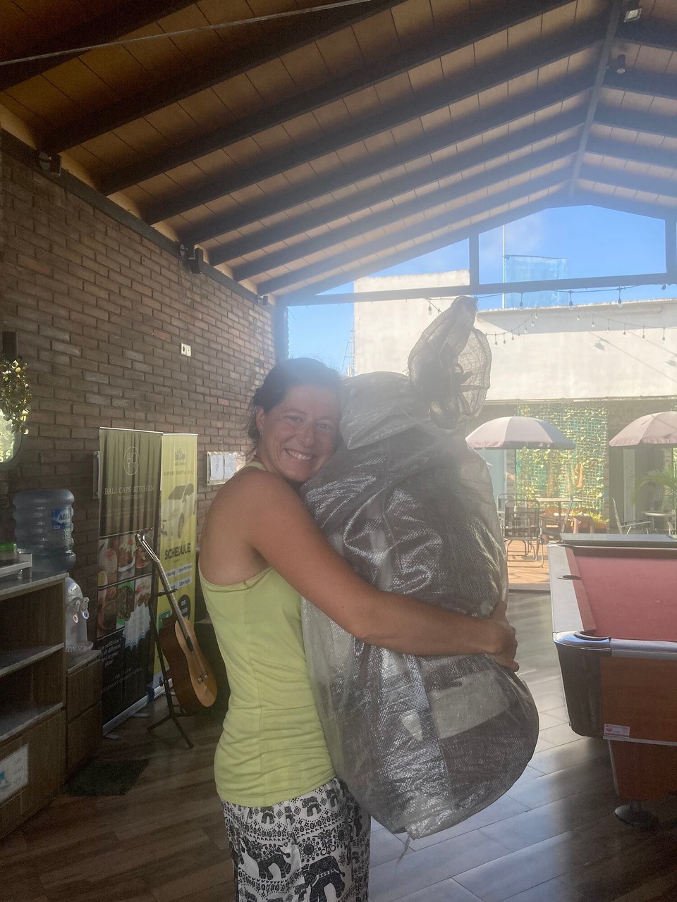 Indonesien - Kabupaten Badung - Da ist das Ding! Es ist wie Geburtstag, Weihnachten, Ostern und alle anderen Feiertage in einem 🥳🤩