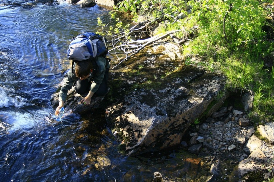 Norway - Senja - Wasser gibts ab sofort direkt aus dem Fluss
