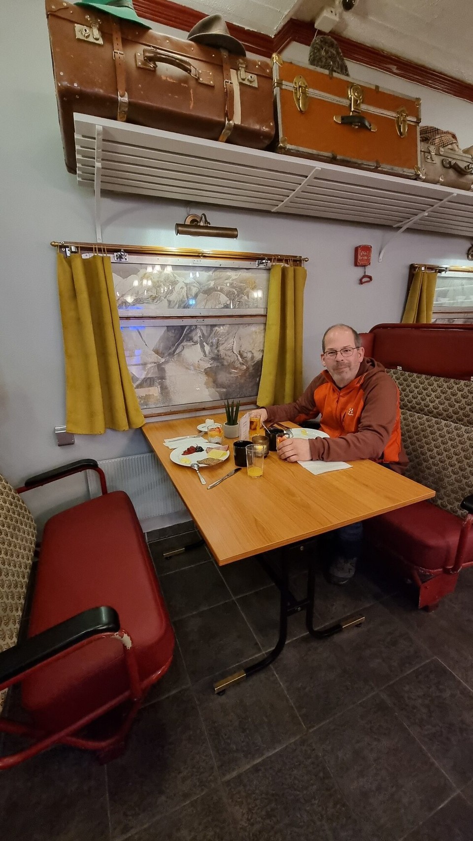 Norwegen - Brønnøysund - Frühstück im Hotel Ole Tobias