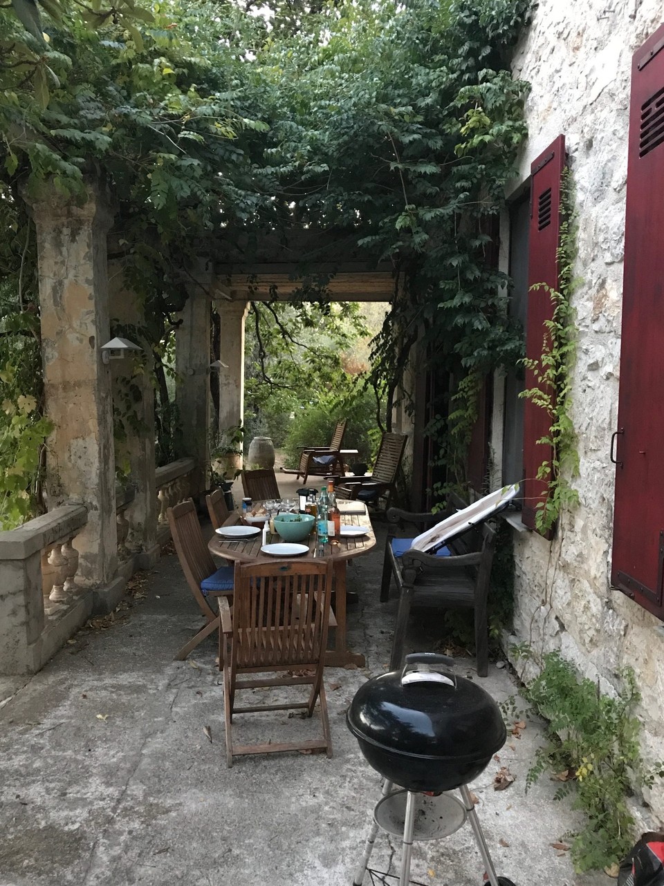  - Frankreich, La Gaude - BBQ Time