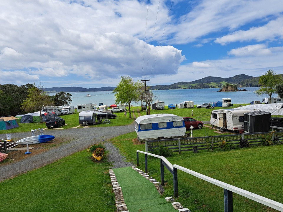 Neuseeland - Whangaruru Beach - Auf dem Campingplatz 