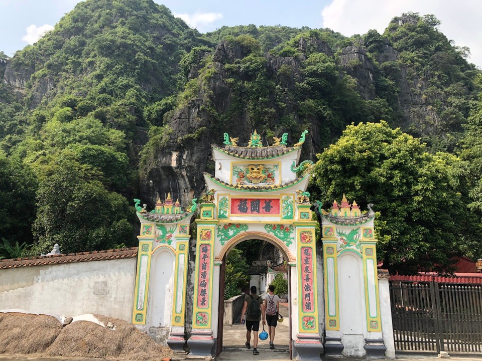 Vietnam - H. Hoa Lư - 