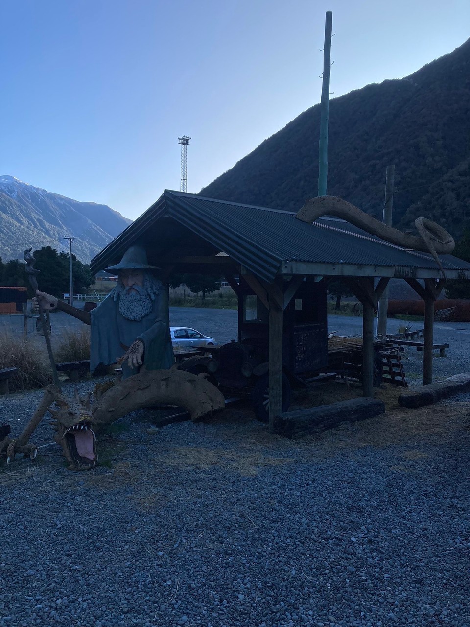 Neuseeland - Castle Hill - Gandalf wartet schon auf uns