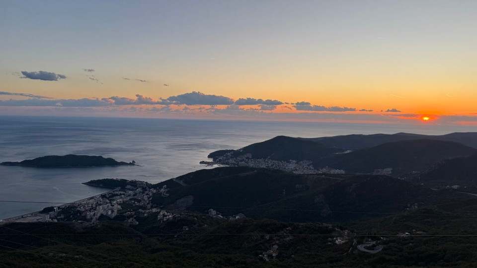Montenegro - Podgorica - Nach einer schönen Gebirgstour mit schönen Serpentinen sind wir in Budva angekommen.