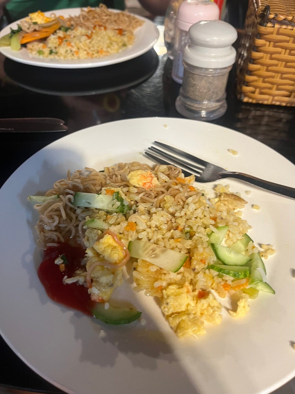 Vietnam - Phan Thiet - Travelling to Mui Ne today, a tiny little place by the beach in Nam. Bus was at 9.45am so we got up and had the free brekkie at the hostel before gettin a grab to the bus station. First time eating rice and noodles for breakfast 😂