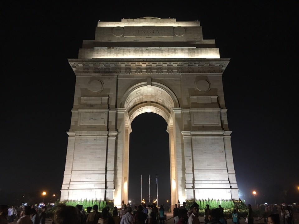 Indien - Neu-Delhi - India Gate at night
