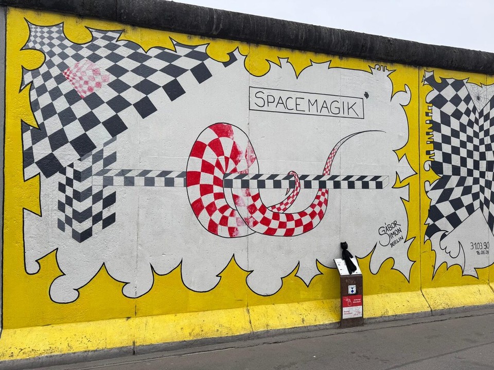 Germany - Berlin - I think I blend in nicely!