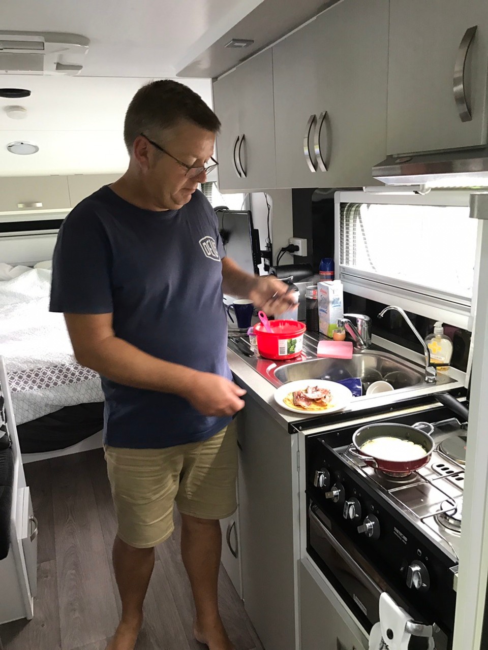 Australia - Barrack Point - Pancakes for brekky!