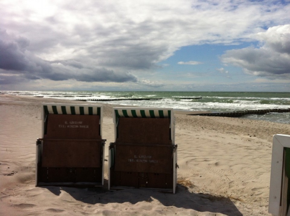 Germany - Ahrenshoop - Überall Strandkörbe