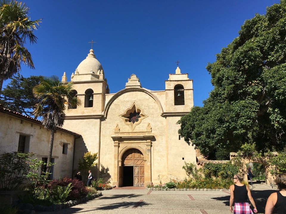 USA - Carmel-by-the-Sea - Carmel-by-the-sea hat  ein richtig süßes Kloster 