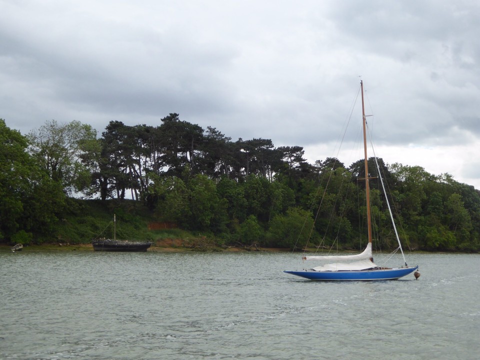 United Kingdom - Woodbridge - We’ve often dried out and grounded at the Rocks, but fortunately not met the end of the wreck on the beach.