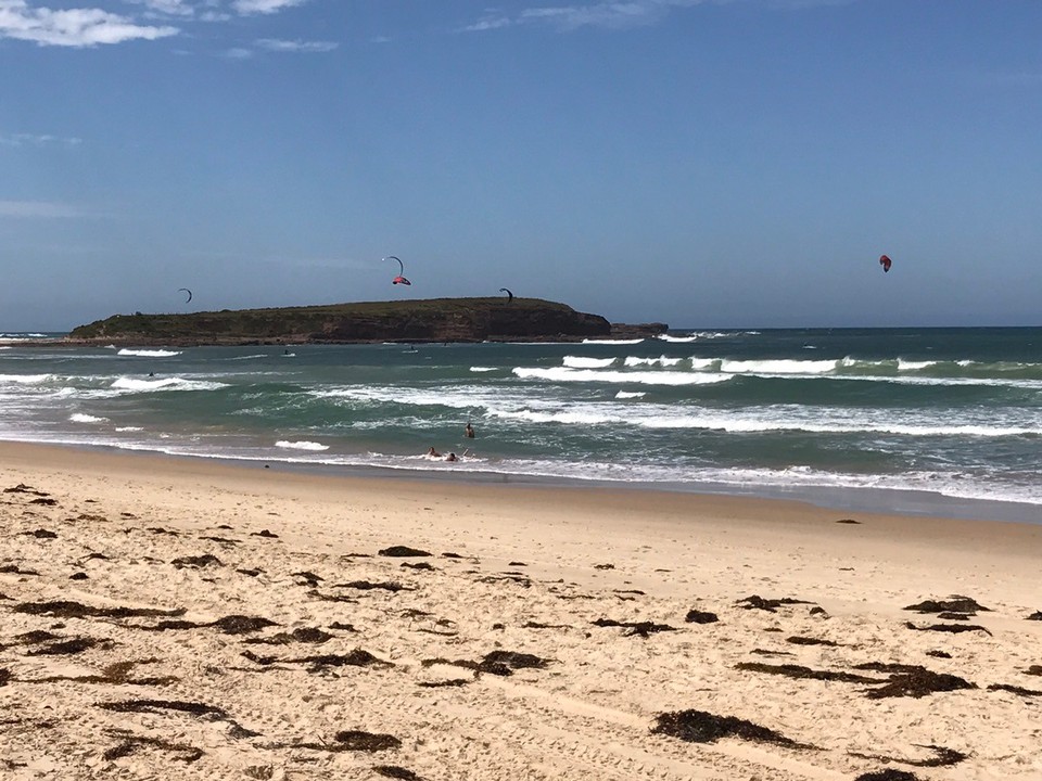 Australia - Barrack Point - Warilla Beach at Pur Pur point.. sunny, bit windy but nice 