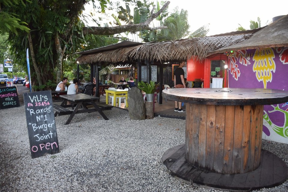 Cookinseln - Rarotonga - Hier soll es die besten Burger der Insel geben... Wir fanden es dort so lecker, dass wir insgesamt drei Mal dort waren :)