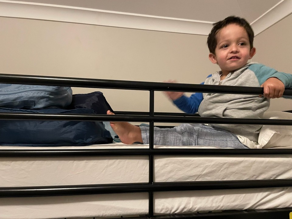 Australien - Monkey Mia - Das Highlight für Elias war aber das Doppelstockbett, wo er ausgiebig klettern konnte.