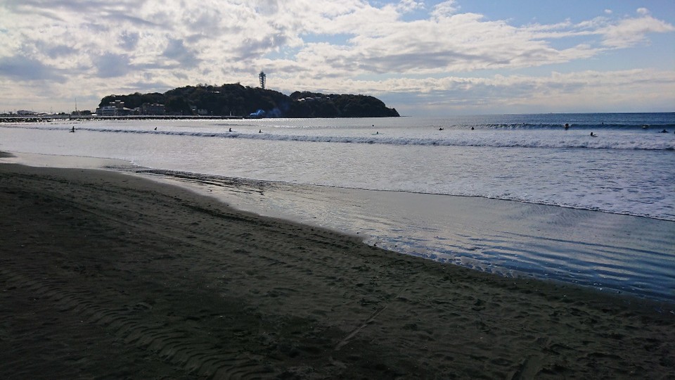 Japan - Fujisawa - Die Insel Enoshima als Surfer-Paradies