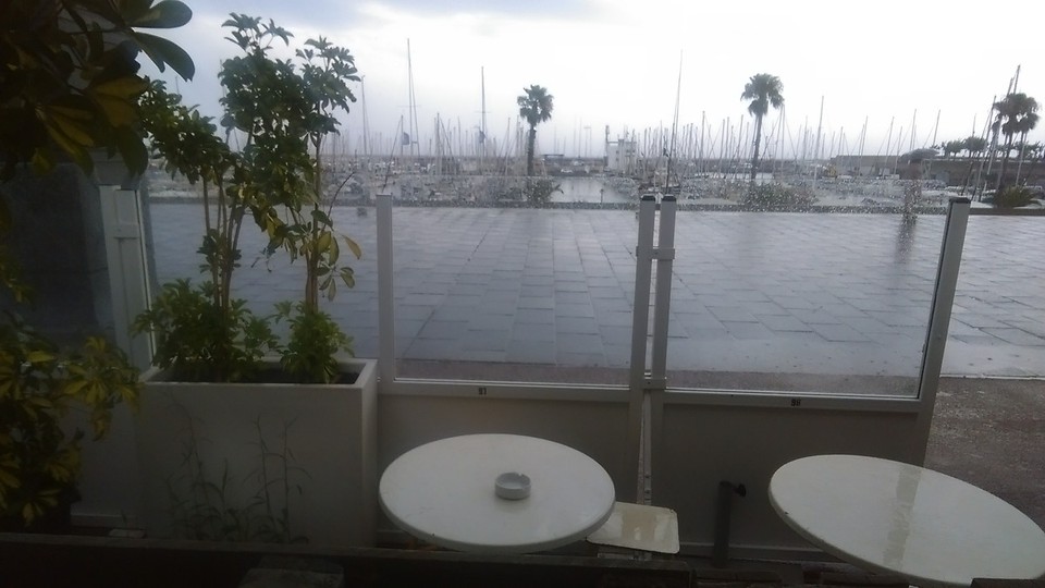Spanien - Barcelona - Kurzer Regenschauer.