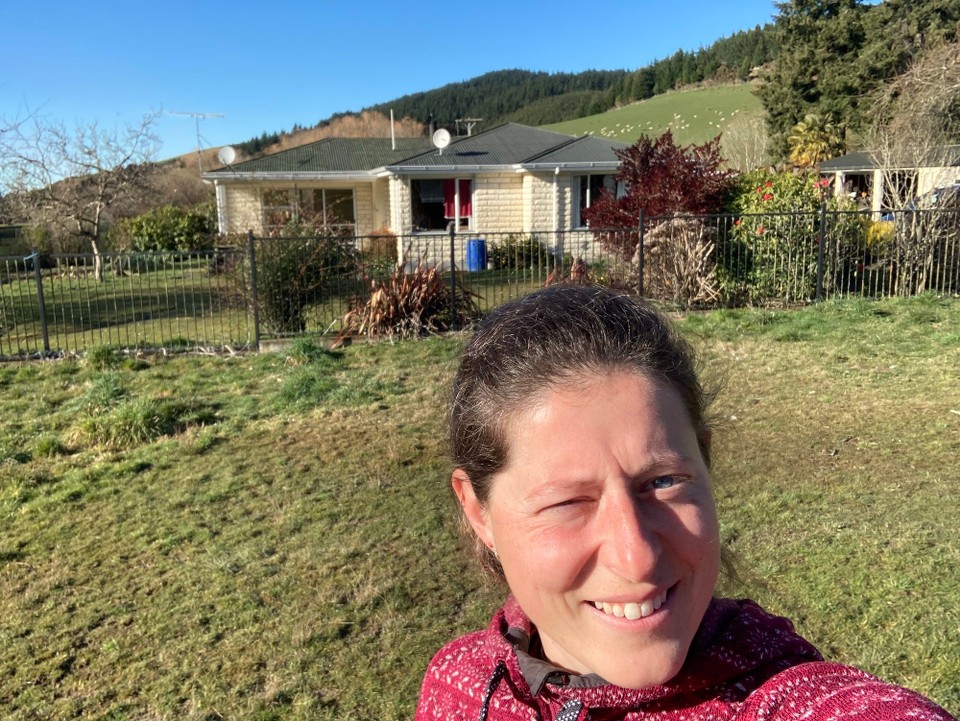 Neuseeland - Geraldine - Ciao Tony‘s Haus und Schafe schären bzw. Wolle sortieren, es geht drei Kilometer weiter 🤪