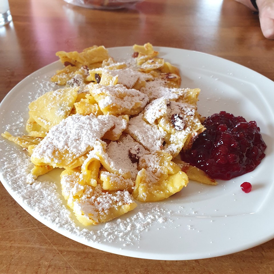 Italien - Meran - ..und in der Hütte stärken wir uns mit Kaiserschmarn.