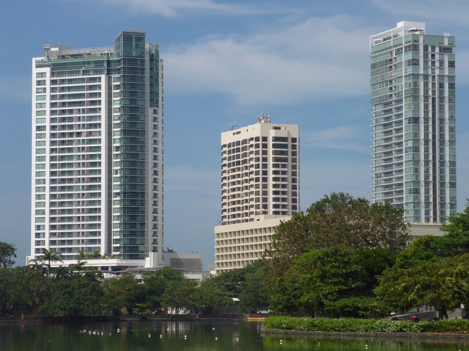 Sri Lanka - Colombo - Auch diese Stadt geht in die Höhe -Chinesischer Einfluss