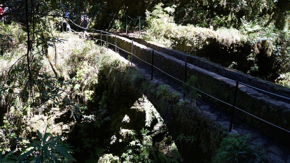  -  - Levada