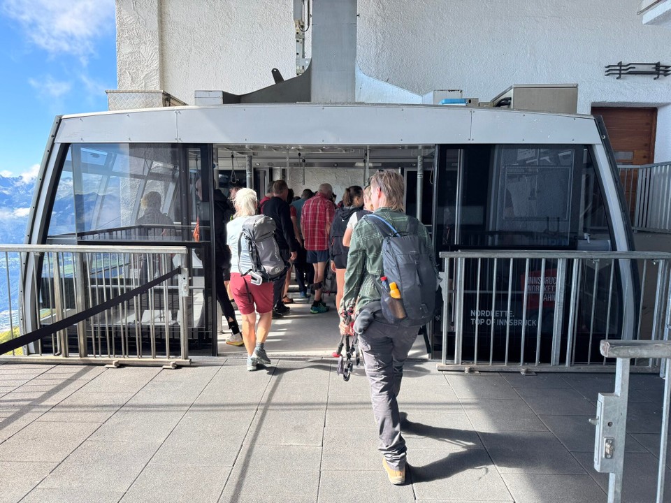 Österreich - Innsbruck - Die zweite Bahn…